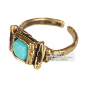 Кольцо "Рокки" из сплава бронзы и латуни, с хризоколлой 