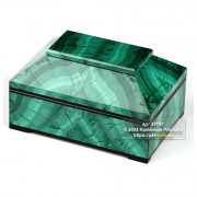 Шкатулка из малахита "Ларец"