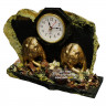 Часы-скол из змеевика и галтовки твердых поделочных камней с фигурками животных или птиц