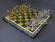80616-1 Шахматы "Александр Великий против Дария" с доской из змеевика и металлическими фигурами