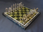 Шахматы "Дон Кихот" c доской из змеевика и металлическими фигурами